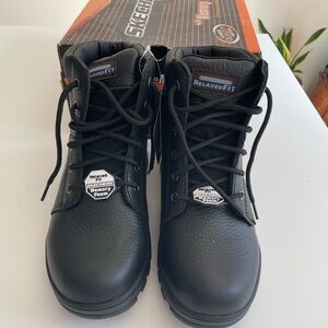 Women’s Skechers work boot size 8